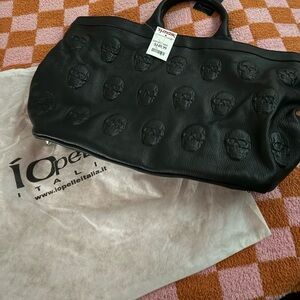 Iopelle skull tote